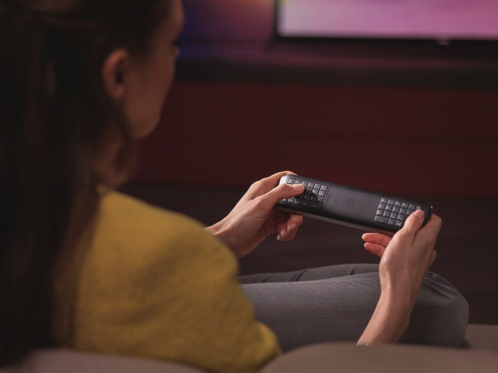 Philips_Fy15_Lifestyle_TV_7600