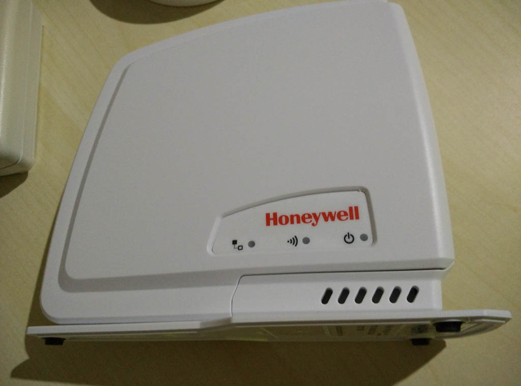 Honeywell_Round_Connected_modem