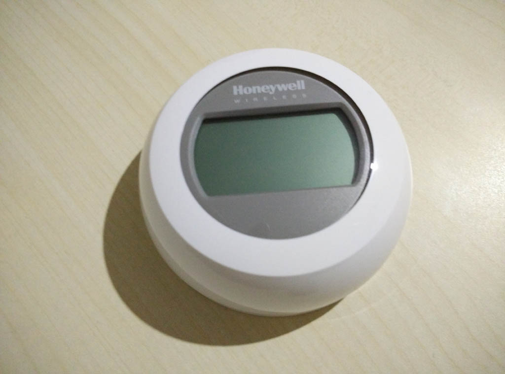Honeywell_Round_Connected_tesmostad_Ayar