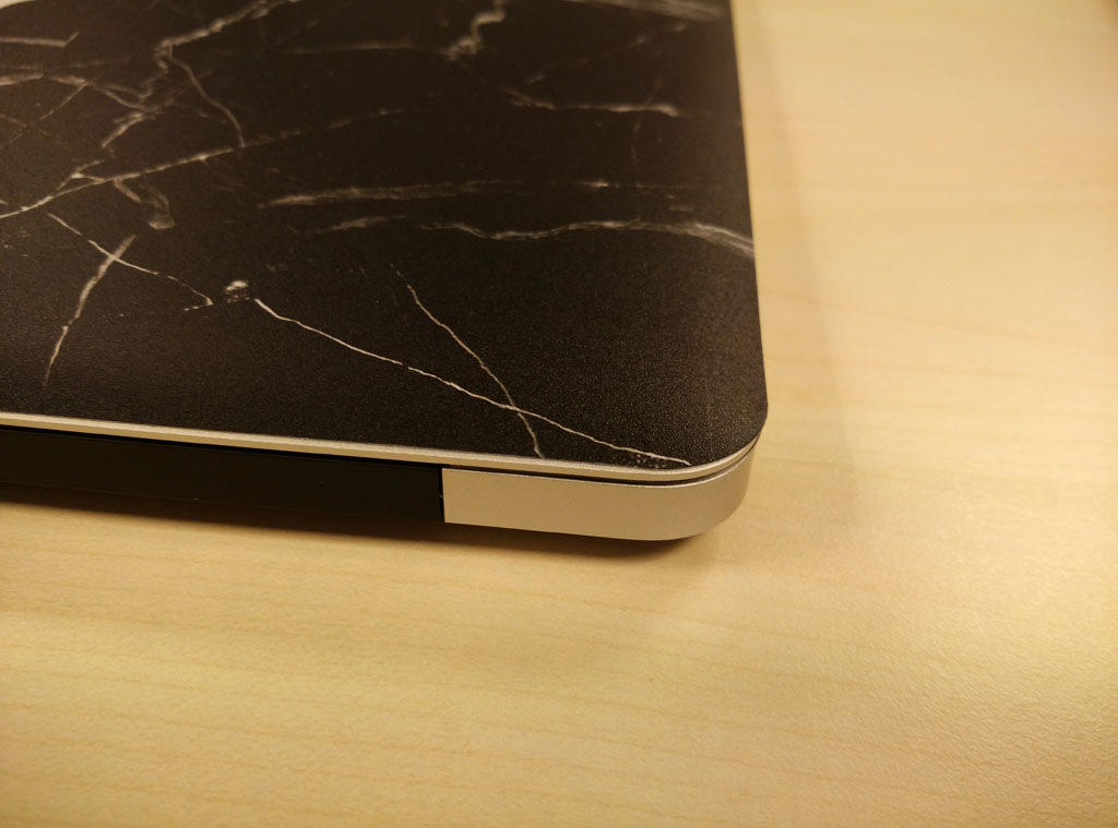 Macbook_air_kaplama_Vinil_kaplama_arka