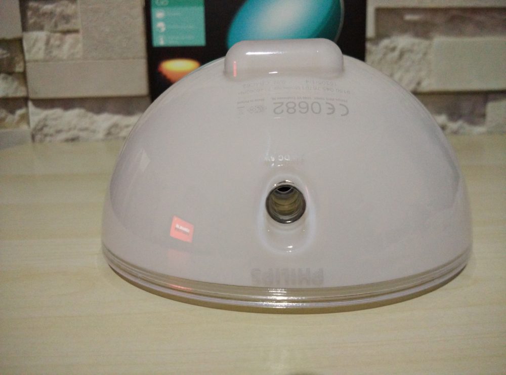 Philips_Hue_Go_sarj